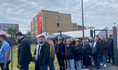 Yurtdışında seçim yoğunluğu yaşanıyor