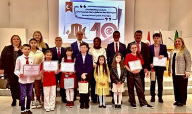 İstiklal Marşimızın kabulü ve Çanakkale şehitlerimizi anma günü kutlandı