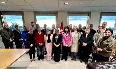 Düsseldorf Başkonsolosluğu, Abitur’u En Yüksek Notlarla Bitiren İlk 5 Türk Öğrenciyi Ödüllendirdi