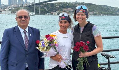 “NAZLİ HACIBAYRAMOĞLU HEM TARİH YAZDI; TÜM KADINLARIN UMUT YILDIZI OLDU”