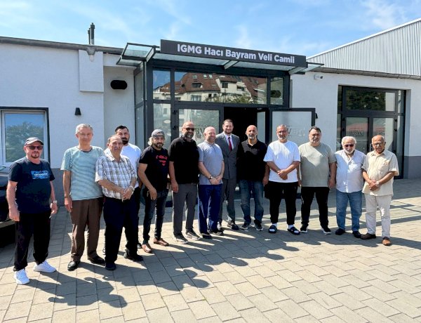 NRW’de Yerel Seçim ve Uyum Meclisi Seçimi Heyecanı: Türk Kökenli Adaylar Sahada