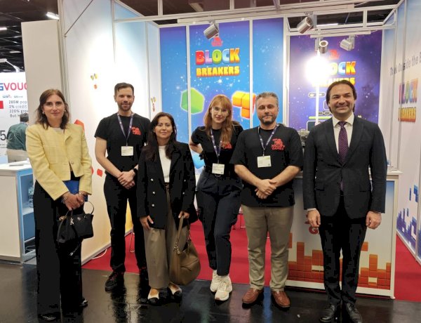 Başkonsolosumuz Gamescom 2025’te Türk Şirketlerini Ziyaret Etti