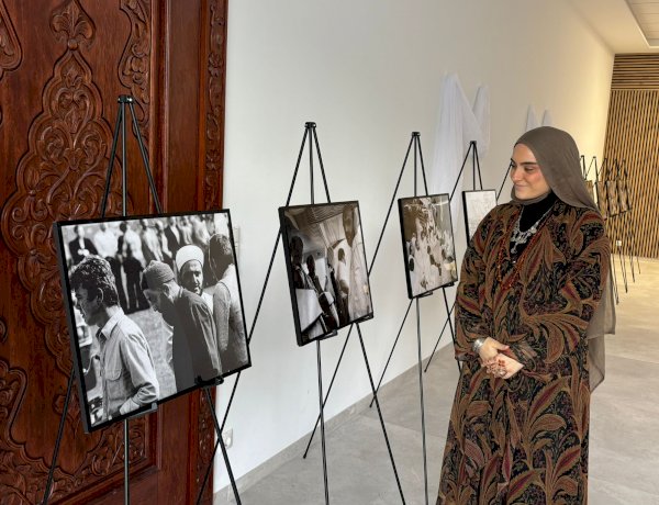 “Misafir İşçiden Krefeldli” Fotoğraf Sergisi Krefeld’de açıldı